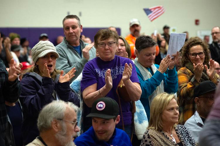 crowd of Manteno residents opposed to the Gotion plant